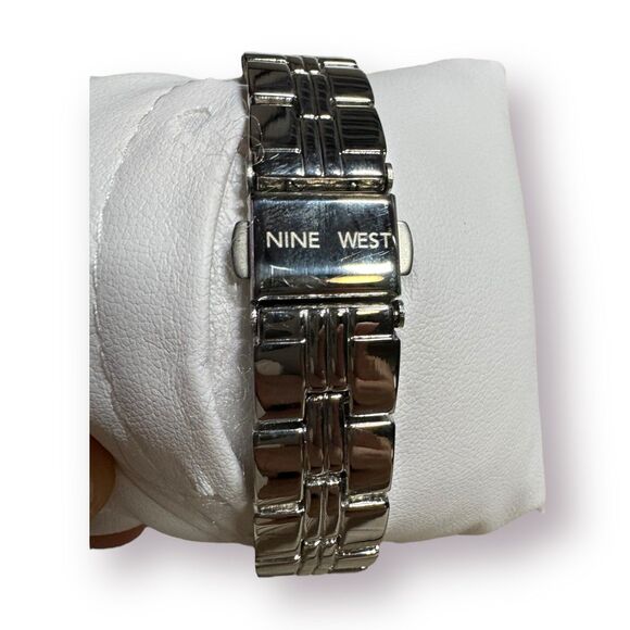 Nine West Women's Floral Dial Watch Genuine‎ Crystal Accented Silver Gray 2647 - Picture 5 of 12
